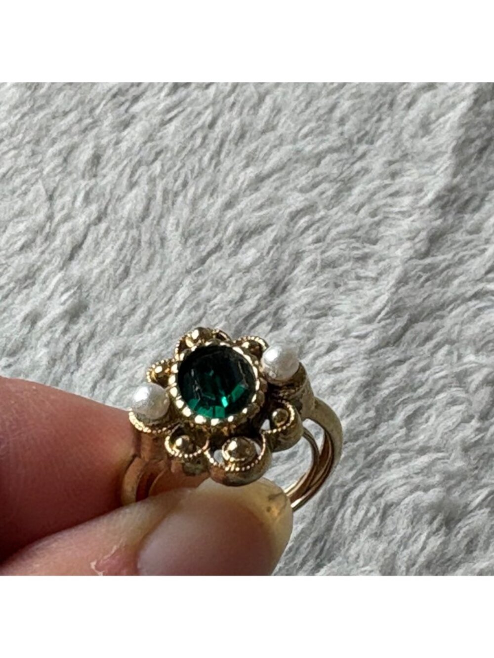 Vintage Avon Versailles Ring 1970's Emerald Green Rhinestone Faux Pearl - Picture 6 of 6